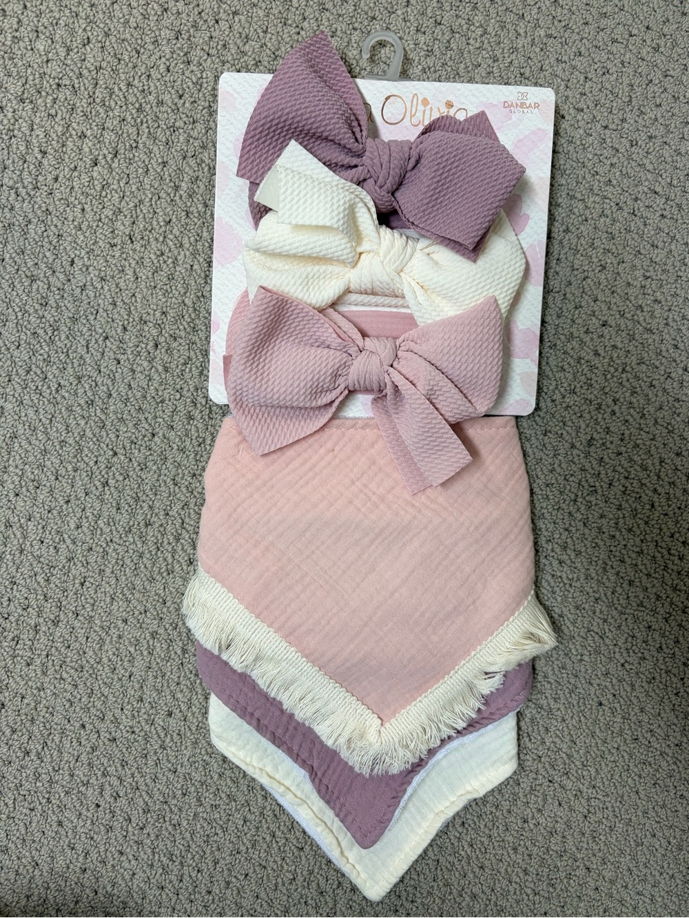 2/$20❤️- ACCESSORIES | NWT Baby bows & bibs